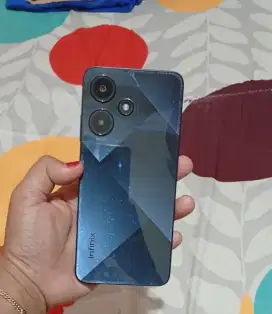 Infinix hot 30i ram 8+8/128!.