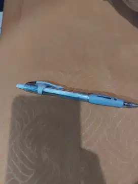 Pulpen Joyko tinta hitam