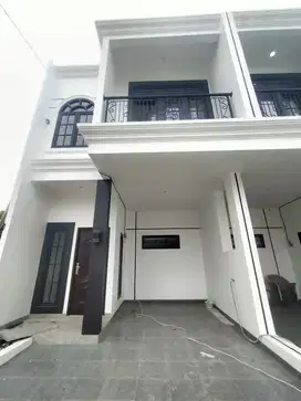 Rumah Clasik eropa fasilitas lengkap di kelapa dua Depok