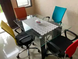 Meja Kaca dan Set Kursi Kantor kondisi Bagus dan Oke