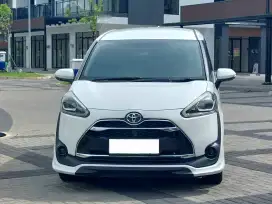 Toyota SIENTA Q AT 2017