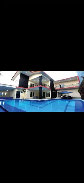 Rumah With Swimming Pool di Jakarta Selatan
