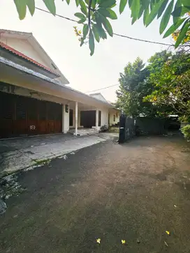 JUAL MURAH! HARGA DIBAWAH NJOP - NEGO! Rumah Kemang Dijual CEPAT! BU!