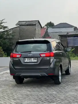 Kijang innova V at solar 2017