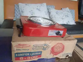 Dijual kompor listrik merk Maspion masih ada dos nya belum lama beli