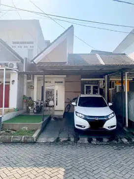 Dijual rumah siap huni cluster area Bintaro Pondok aren Tangsel