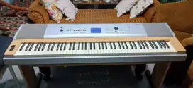 Yamaha DGX 630 Digital Piano usb