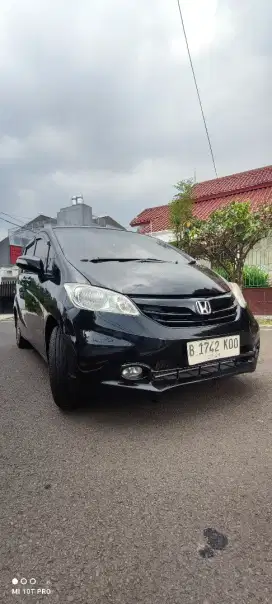 Dijual Honda Freed psd th 2013