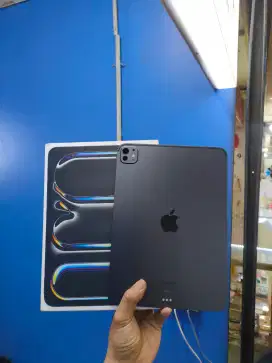 iPad PRO M4 256GB iBox CC 36 like new