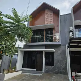 Rumah dijual akses jalan luas  5 menit Tol Cimanggis DP 0 Free biaya