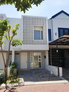 Dian istana jual rumah minimalis semi furnished cakep surabaya barat