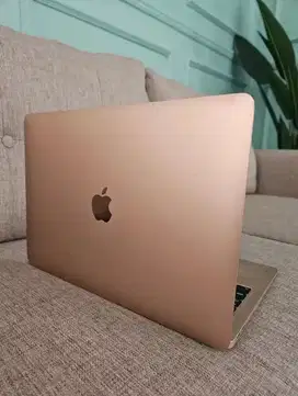 Macbook Air Retina 2018 8/128 Core i5