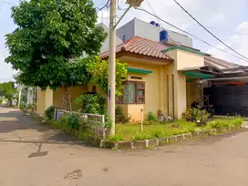 Dijual Rumah Hook dalam Cluster Beji,Depok