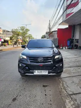FORTUNER 2.4 VRZ TRD AT 2019 UNIT ISTIMEWA PAJAK PANJANG SUPER LOW KM