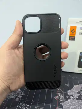 Softcase Iphone 13 Spigen Rugged Armor