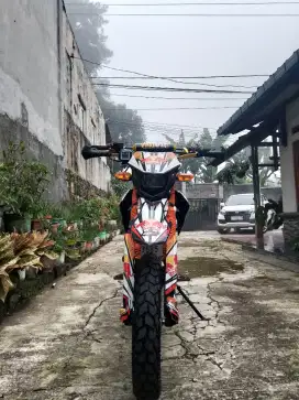 SUPERMOTO BASIC THUNDER BUILT UP 150