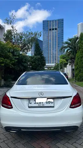 Mercedes-Benz C200 2015 Bensin