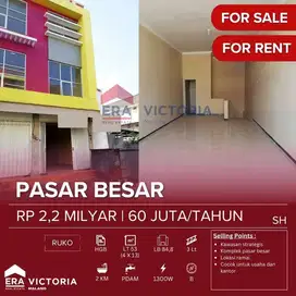 Ruko DIJUAL/DISEWAKAN di pasar besar lokasi ramai. Cocok untuk usaha