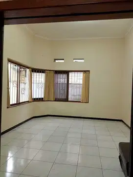 Rumah Mainroad Riau strategis dijual cepat luas langka jarang Ada