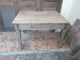 Meja rujak meja kampung antik
