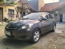Toyota Limo 2012 Bensin