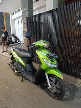 Bissmillah dijual motor Yamaha Mio smile 2011 istimewa