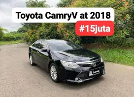 Toyota Camry V at 2018 hitam #15juta