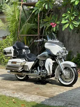 RARE COLOUR! ULTRA CLASSIC 2009 FULLPAPER MABUA FULL ACC SIAP TOURING