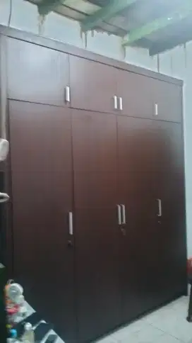 Lemari tempahan kayu 4 pintu