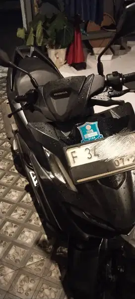 Vario 160 hitam dop
