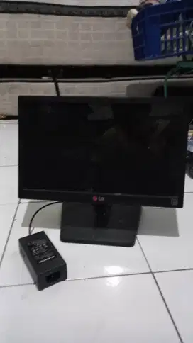 Jual cepat Monitor LG 16M35A - B