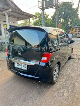 Honda Freed PSD 2012