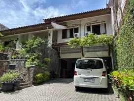 Dijual Rumah Mewah Modern Green Valley Di  Daerah Jatihandap Padasuka