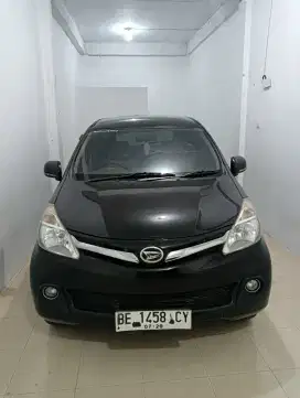 DAIHATSU XENIA R DELUX M/T 2013