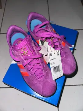 Adidas sanghai Anniversary 1/2025 Limited pair