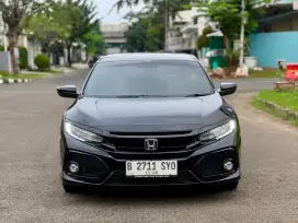 Honda Civic Turbo Hatchback 2018 AT