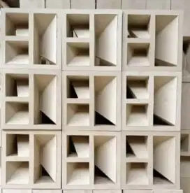 Loster minimalis