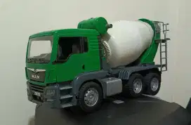 Bruder truck MAN cement mix truck 1:16 scale