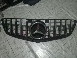 Grill Mercedes Benz E300