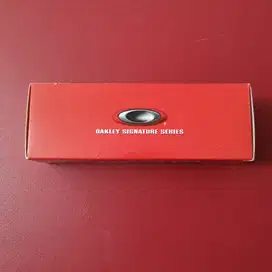 Kacamata OAKLEY x DUCATI
