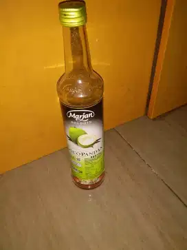 Botol kaca bekas