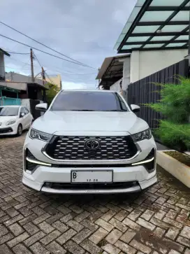 Toyota Innova Zenix Q TSS Modellista Hybrid 2023 Putih Pemakaian 2024