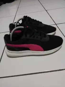 Sepatu Running Puma Wanita Original