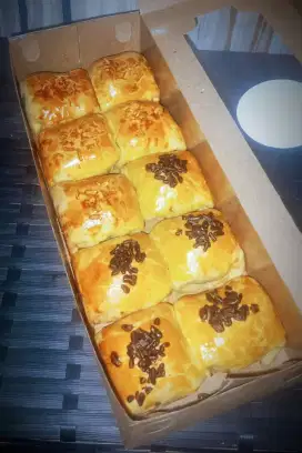 Bolen pisang keju coklat