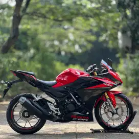 HONDA NEW CBR150R ABS 2023 KM 2K ASLI LIKE NEW PAJAK ON