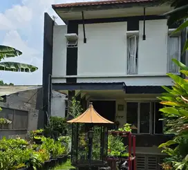 DIJUAL RUMAH SIAP HUNI DALAM CLUSTER DI LEBAK BULUS
