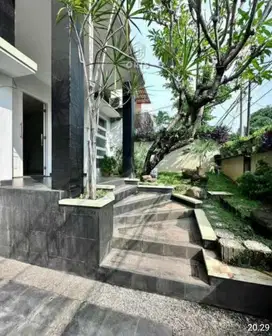 Dijual Rumah Jl. Pond Hijau Kel. Pond Pinang Kec. Keb Lama Jaksel