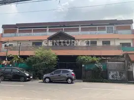 Bangunan 3 Lantai Di Rawasari, Cempaka Putih