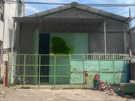 Gudang jl Bolodewo sidotopo surabaya utara