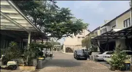 Disewakan Rumah Luas di Townhouse Jagakarsa Siap Huni